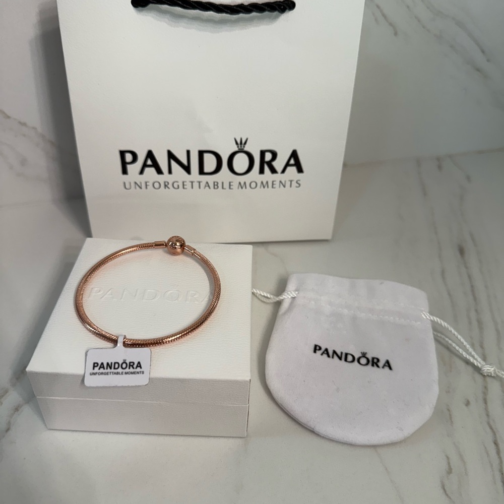 Pandora Gold Bracelet Classic Elegant Design